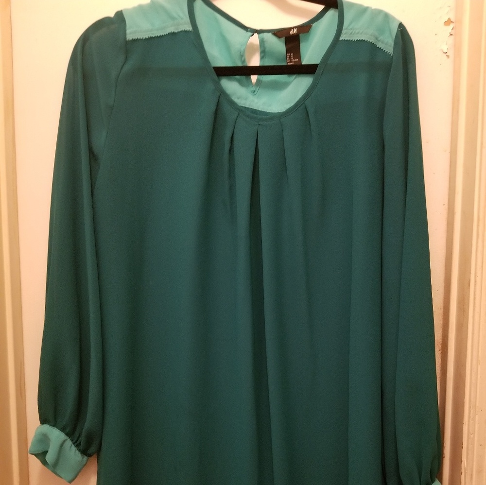 Emerald green flowy blouse